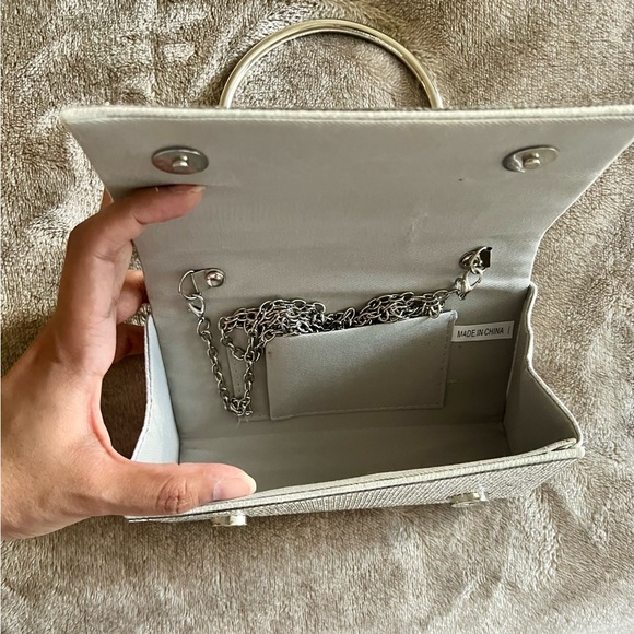 Small Silver Rhinestone Purse - Picture 4 of 7